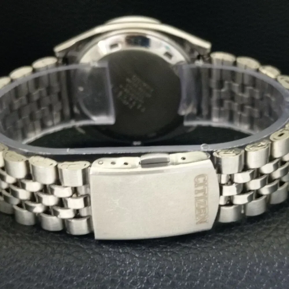 Vintage 1987 Citizen Automatic Mens Silver Watch W/daydate & Red accents